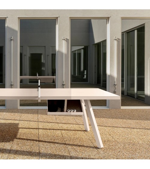 You and Me Monochrome Tischtennis RS Barcelona | BHOME