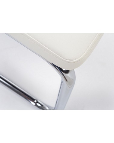 The THELMA BIZZOTTO chair is a furnishing piece designed for interiors requiring modern lines, comfort and material