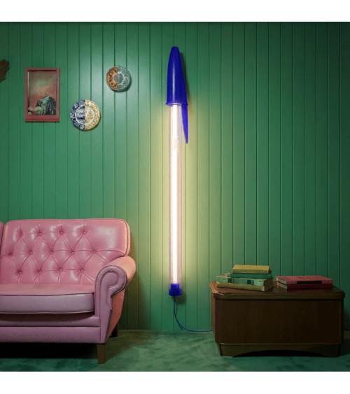 Lampada da terra “BIC Lamp – Blu” – SELETTI