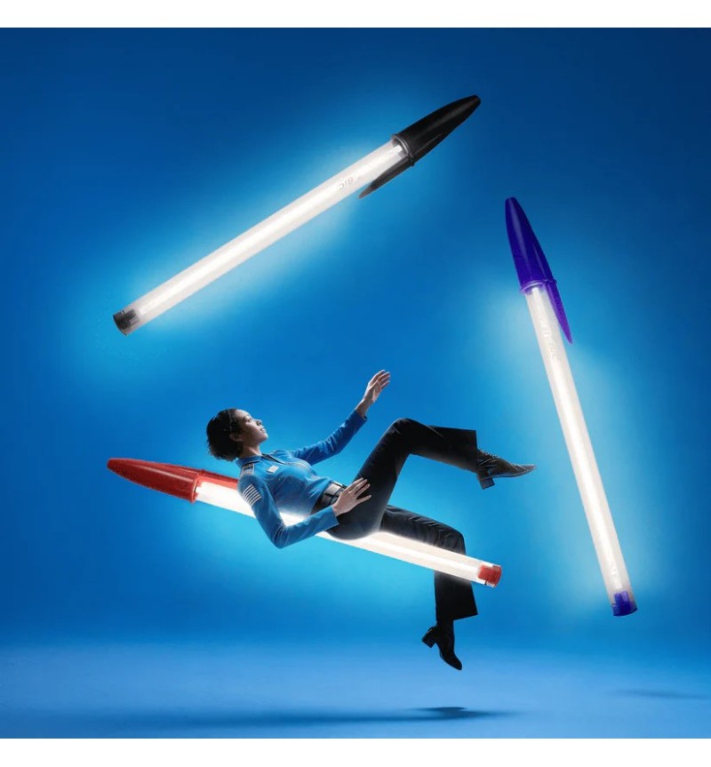 Lampada da terra “BIC Lamp – Nera” – SELETTI