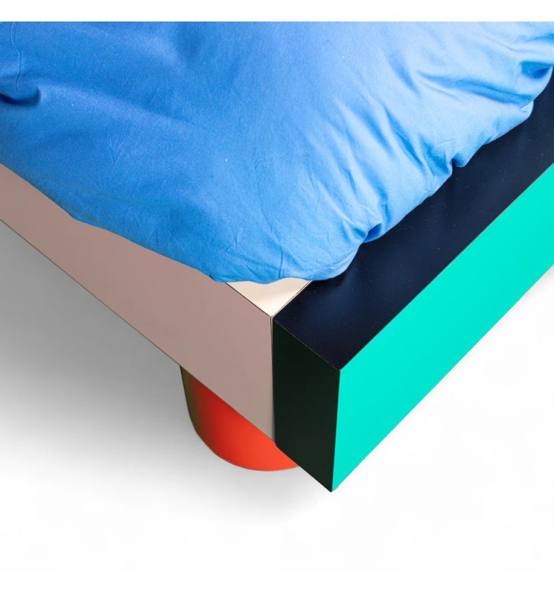 Letto “Superbed Red Grid” – SELETTI