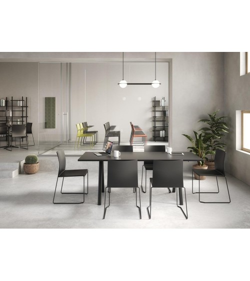 Silla Artesia GABER apilable diseño contract | BHOME