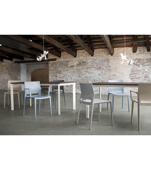 Silla Bakhita GABER apilable diseño | BHOME
