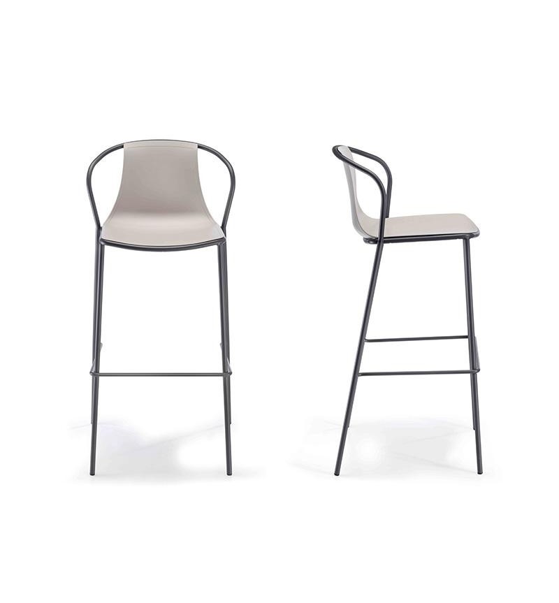Taburete Kasia GABER outdoor apilable | BHOME