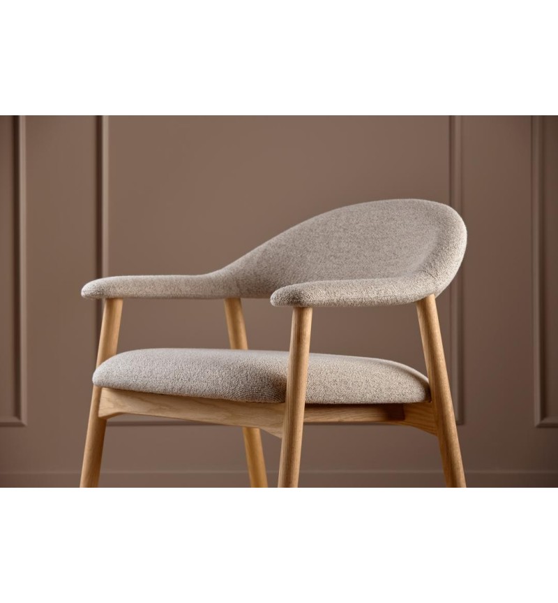 Addi Lounge-Sessel in beige Bouclé – ACT DISTRIBUZIONE