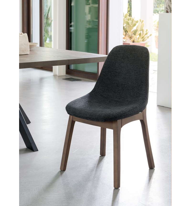 Kleo Stuhl aus Buche und Stoff RIVANOVA | BHOME