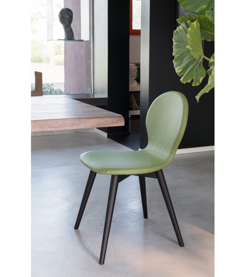 Nina Stuhl aus Eschenholz RIVANOVA | BHOME