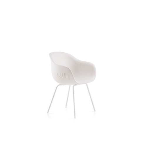 Fauteuil Fade outdoor avec pieds en métal – PLUST | Bhome