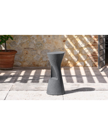 Fade Stool outdoor stool with footrest – PLUST | Bhome