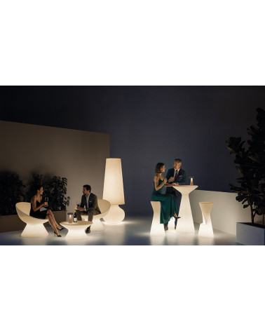 Mesa alta Fade Table exterior de diseño – PLUST | Bhome