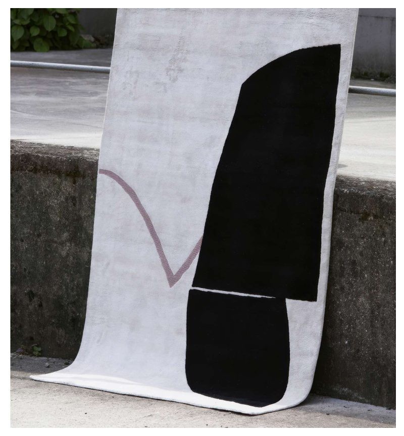 Antique Rose and Black Karpeta | Bhome by Arredi Barbàra