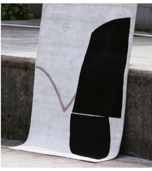 Antique Rose and Black Karpeta | Bhome by Arredi Barbàra