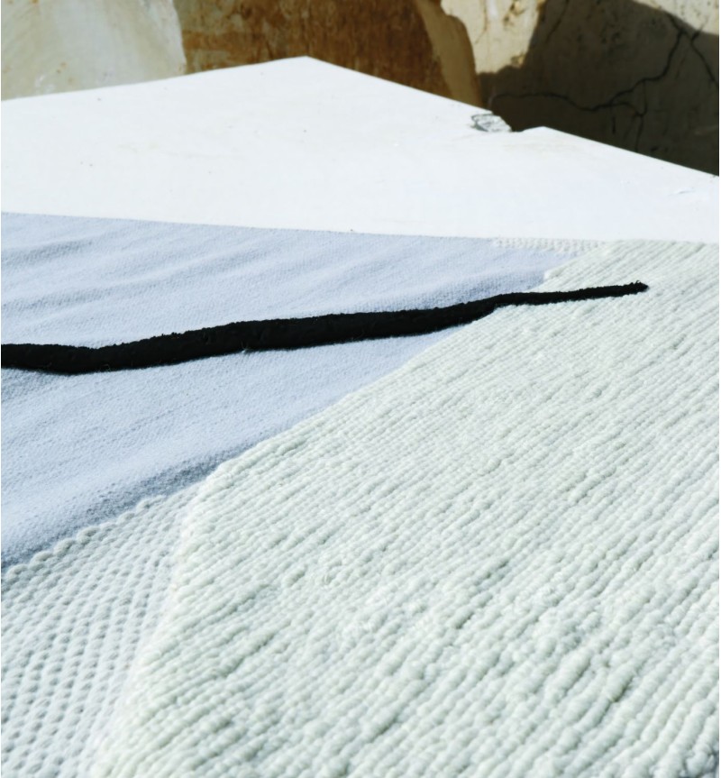 Blanco Karpeta | Bhome by Arredi Barbàra