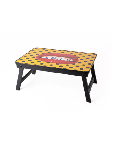 Plateau de canapé"Shit"avec jambes pliantes –SELETTI | BHOME by Arredi Barbàra