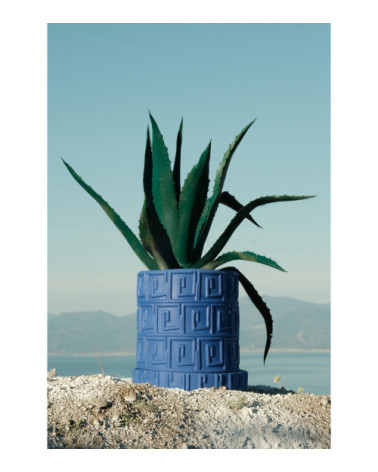 Vase"in Terracotta con Saucer Greca Blu"38,5 h 38,5 cmI 15,2" h 15,2" – SELETTI | BHOME by Arredi Barbàra