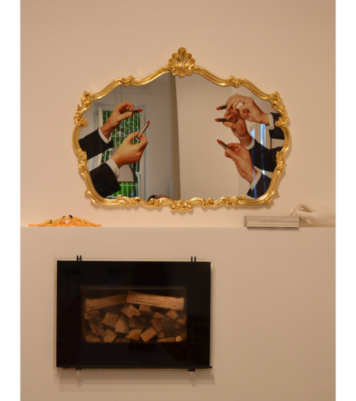 Espejo"Baroque Mirror Lipstick"cm 120 x h. 88 –SELETTI | BHOME by Arredi Barbàra