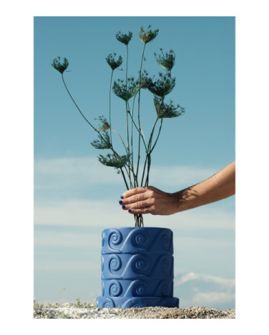 Vase"in Terracotta con Piattino Onda Blu"23,5 h 23 cmI 9,2" h 9,1" – SELETTI | BHOME by Arredi Barbàra