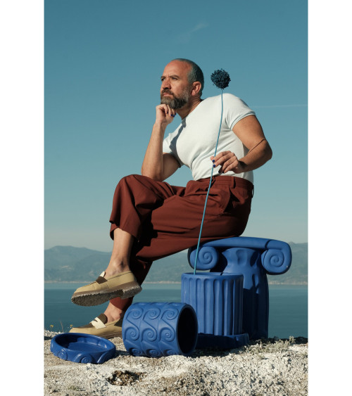 Vase"in Terracotta con Piattino Onda Blu"23,5 h 23 cmI 9,2" h 9,1" – SELETTI | BHOME by Arredi Barbàra