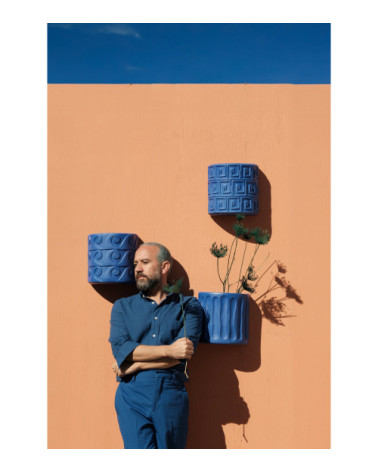 Vase"in Terracotta con Saucer Onde Blu"25 x 16 h 25 cmI 9,8" x 6,3"h 9,8 –SELETTI | BHOME by Arredi Barbàra