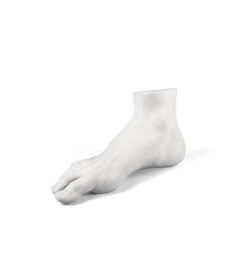 Dekorative Skulptur"Memorabilia Mvsevm Male Foot"cm 36 x 11 h. 21 –SELETTI | BHOME by Arredi Barbàra