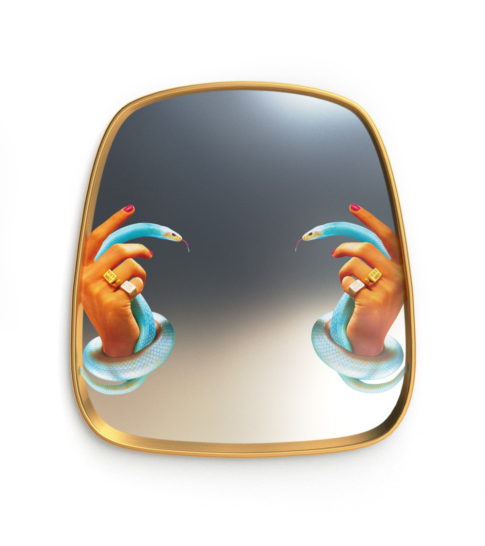 Espejo"Gold Frame Hands with Snakes"Cm 54 h. 59 –SELETTI | BHOME by Arredi Barbàra