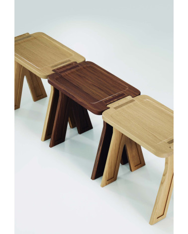 Sgabello Multibanqueta in rovere o noce | WEWOOD