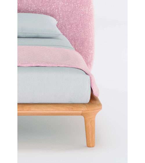 Noray Bett aus Massivholz und Stoff | WEWOOD
