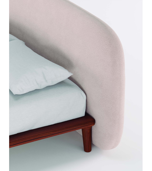 Noray Bett aus Massivholz und Stoff | WEWOOD