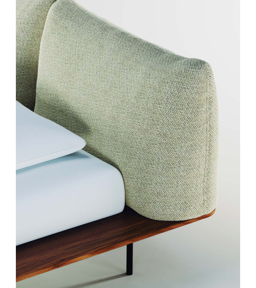 Cama Platform en madera maciza y tela | WEWOOD