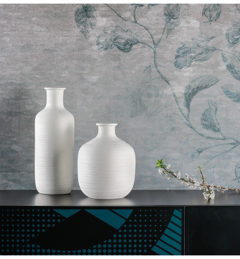 Vase “Stripe” – TONIN CASA | Ribbed ceramic design vase | BHOME by Arredi Barbàra