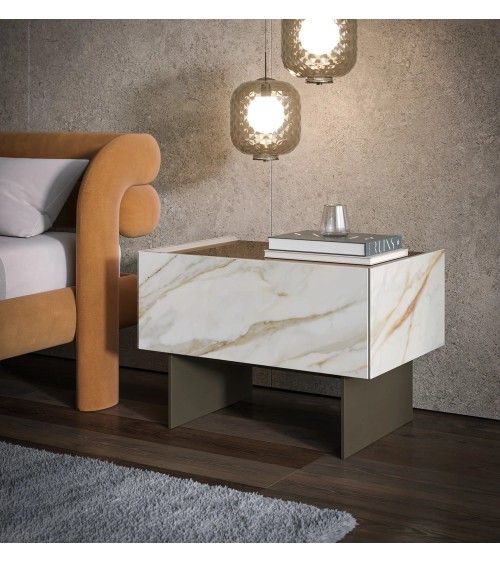 Cristalia Night TONIN CASA | Cómoda y mesillas de diseño | Bhome