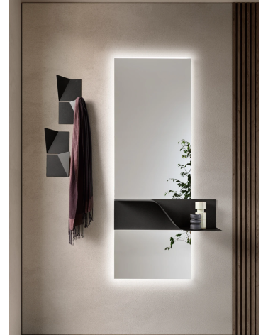 "Tratto" entrance hall with Volga mirror, Flow shelf, and coat rack – IKONE CASA