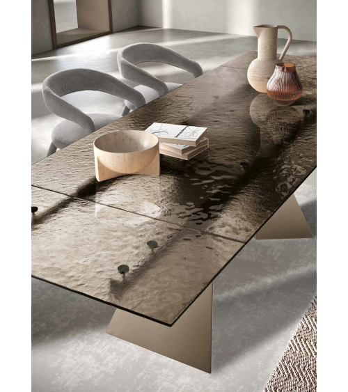 Tavolo allungabile “Waters” in vetro martellato | Capodarte Home
