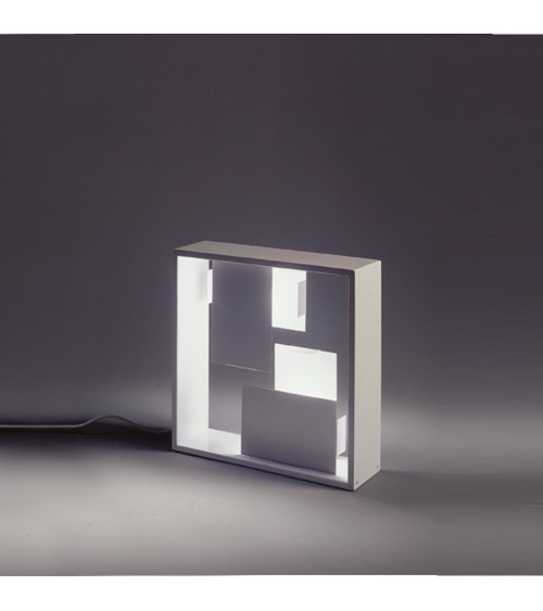 Fato Artemide | Lampada Scultura Bianco e Oro | BHOME