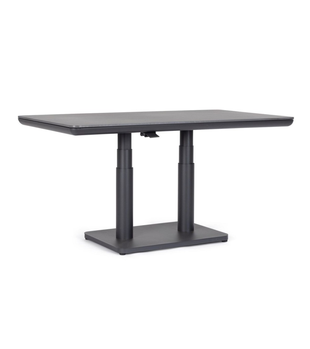 Struttura realizzata in alluminio verniciato a polvere (poliestere), progettata per un utilizzo outdoor continuativo. Il piano è