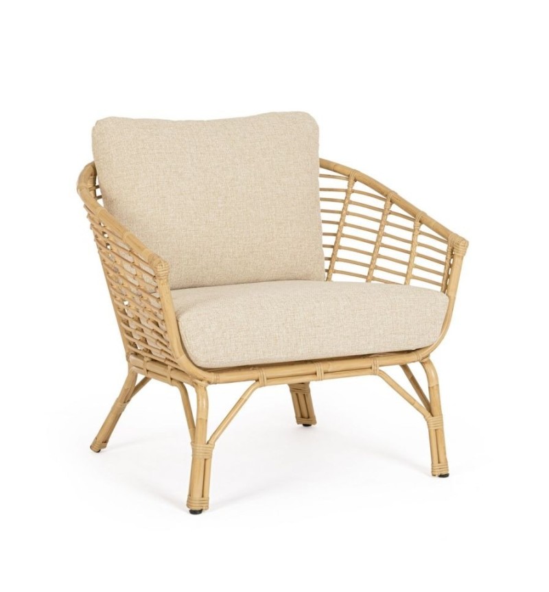 La poltrona MABEL è realizzata con struttura in alluminio verniciato a polvere (poliestere) con effetto rattan, progettata per g