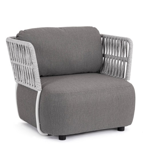 La poltrona PALMER appartiene alla collezione Bizzotto Homemotion ed è realizzata con struttura in alluminio verniciato a polver