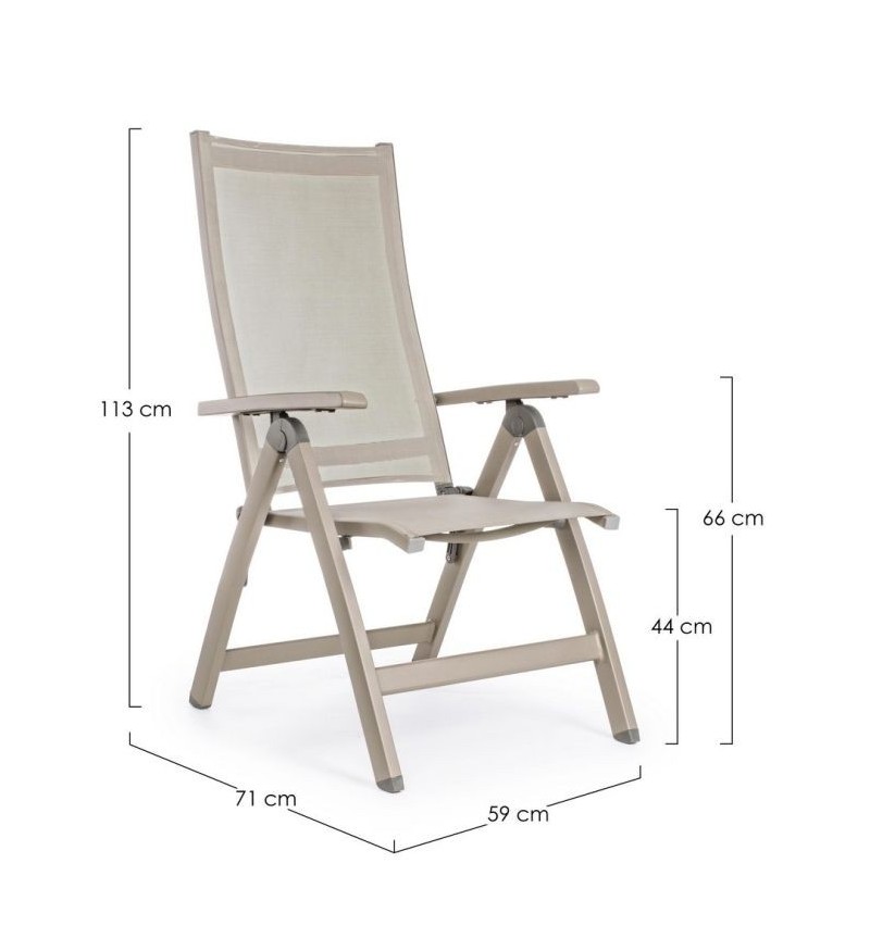 La poltrona VICTOR è realizzata con struttura in alluminio verniciato a polvere (poliestere), progettata per assicurare durabili